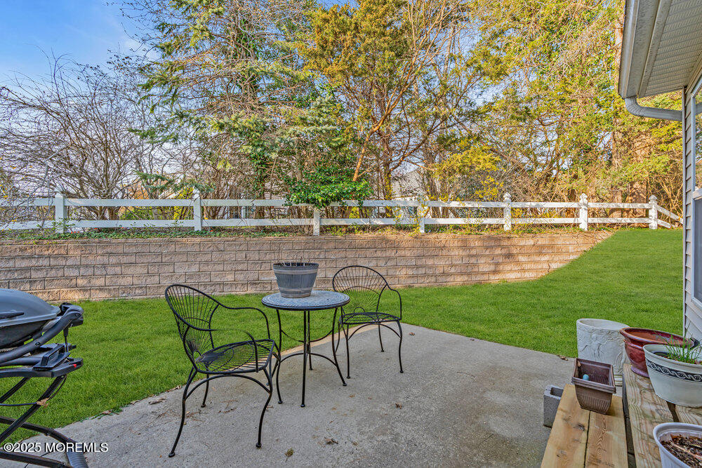 7 Lake Ridge Boulevard Whiting, NJ 08759 - Photo 17 of 20 17