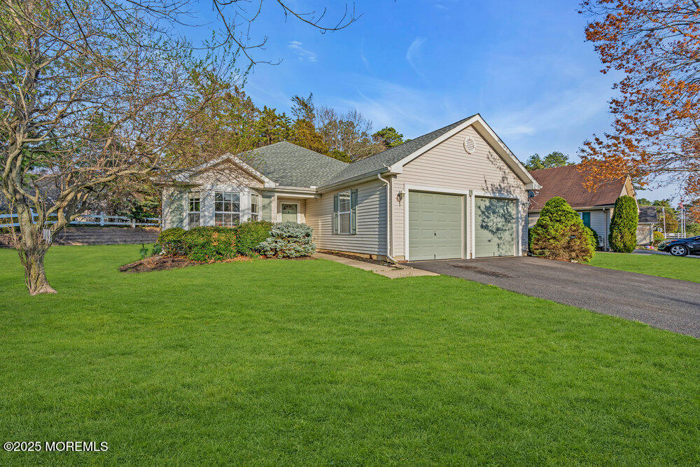 7 Lake Ridge Boulevard Whiting, NJ 08759 - Photo 20 of 20 1