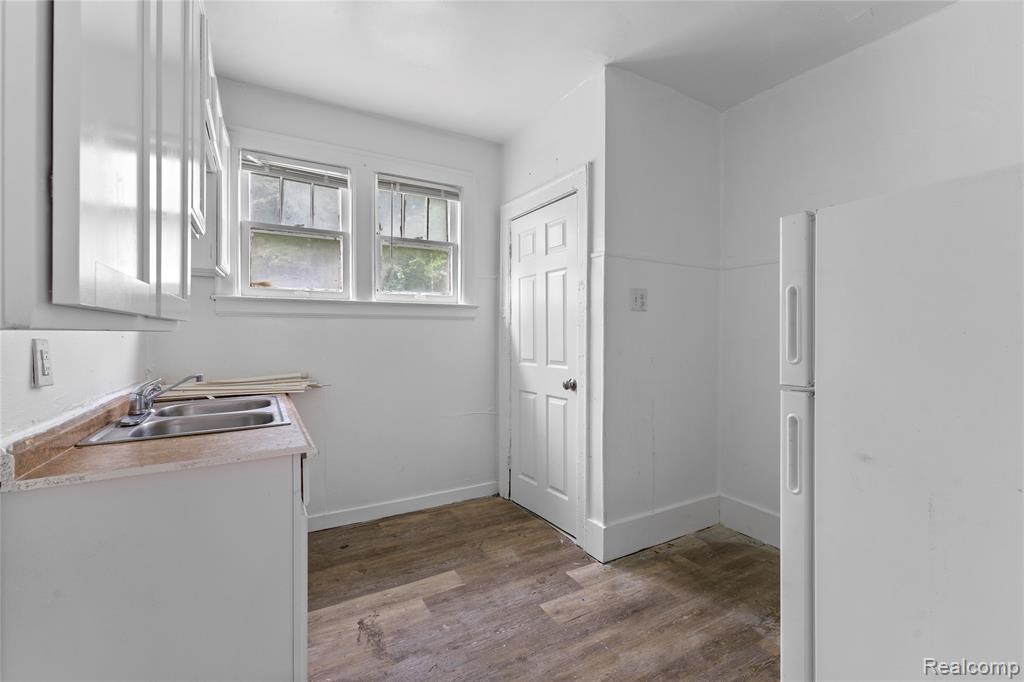 12374 Stoepel Street Detroit, MI 48204 - Photo 11 of 35