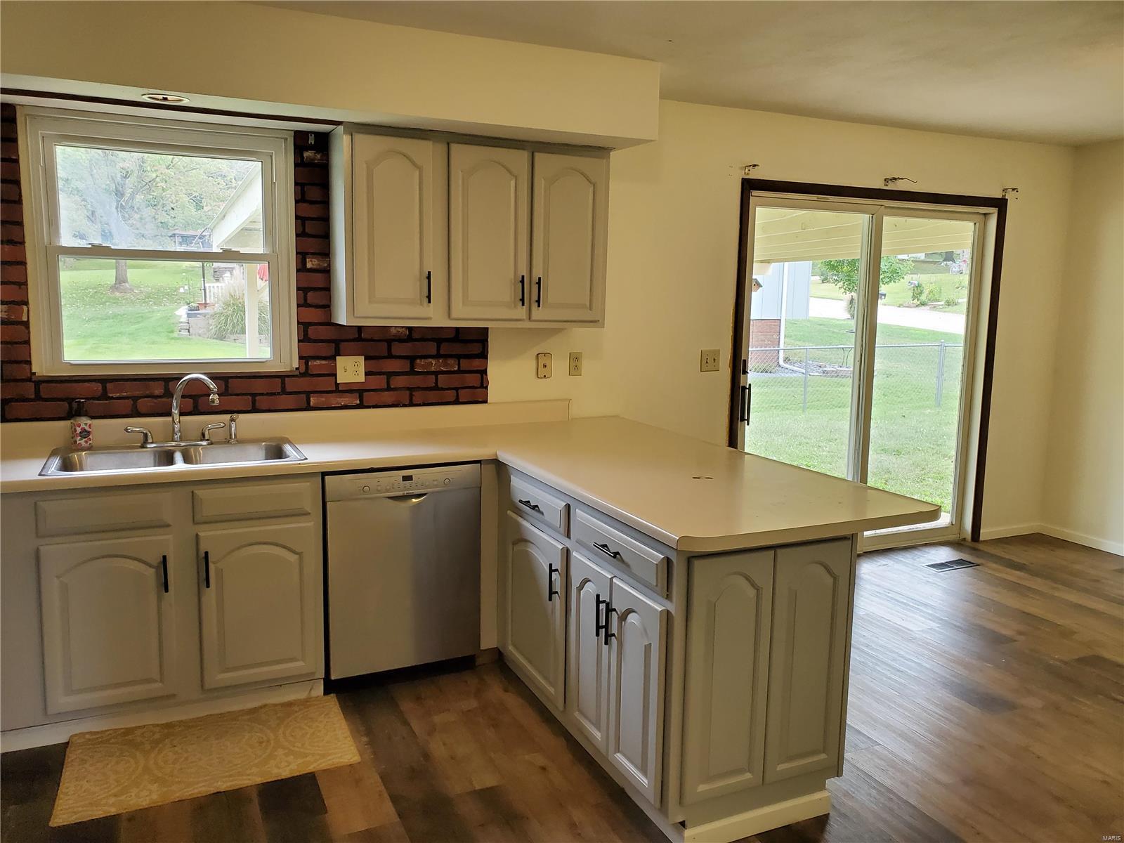 19045 Sand Ridge Road Carlyle, IL 62231 - Photo 6 of 15 Gallery Image 6