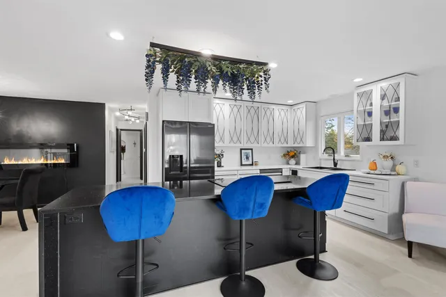 $479,900 | 4228 Parkview Drive, Janesville, WI 53546