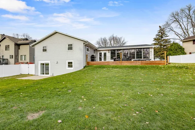 $479,900 | 4228 Parkview Drive, Janesville, WI 53546