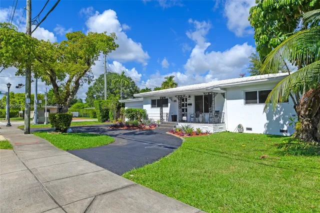 $1,275,000 | 195 Northwest 103rd Street, Miami Shores, FL 33150