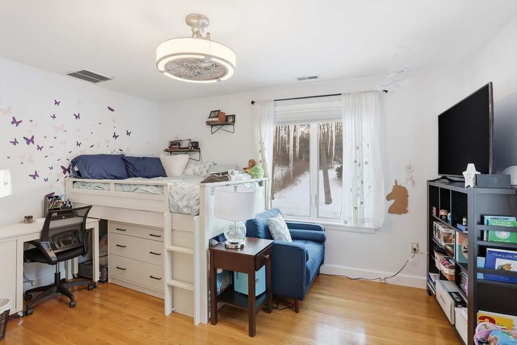 28 Hume Road Bedford, MA 01730 - Photo 26 of 42