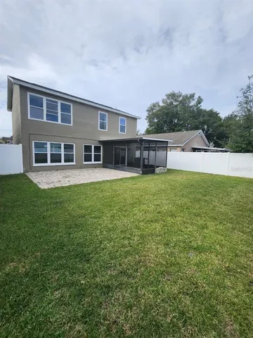 $2,400 | 10121 Sea Spray Place, Tampa, FL 33624