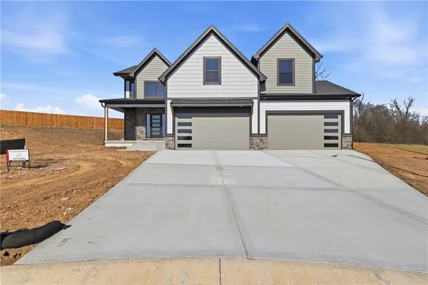 $594,900 | 7901 Hoot Owl Street, Blue Springs, MO 64014