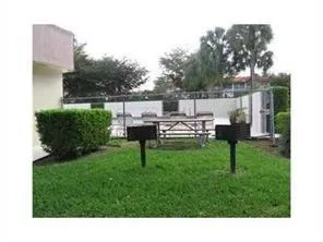 $1,375 | 2771 Riverside Drive, Unit 414A, Coral Springs, FL 33065