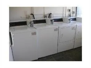 $1,375 | 2771 Riverside Drive, Unit 414A, Coral Springs, FL 33065