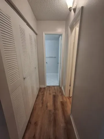 $1,375 | 2771 Riverside Drive, Unit 414A, Coral Springs, FL 33065