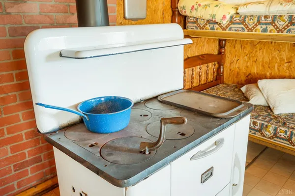 $468,500 | 1095 Campbells Mountain Road, Tyro, VA 22976