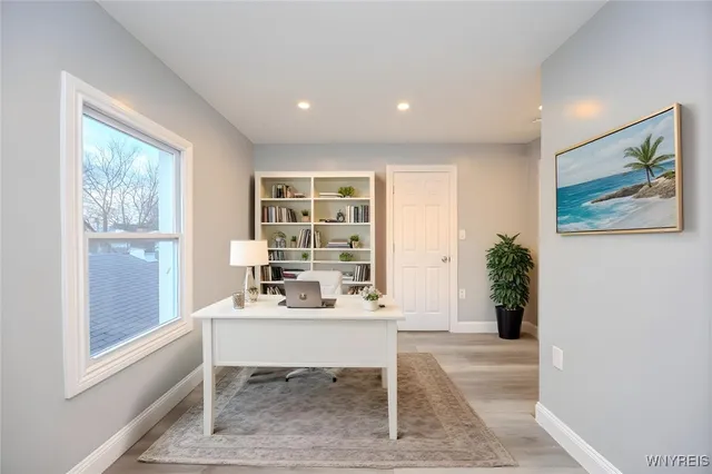 $194,900 | 2658 Niagara Avenue, Niagara Falls, NY 14305