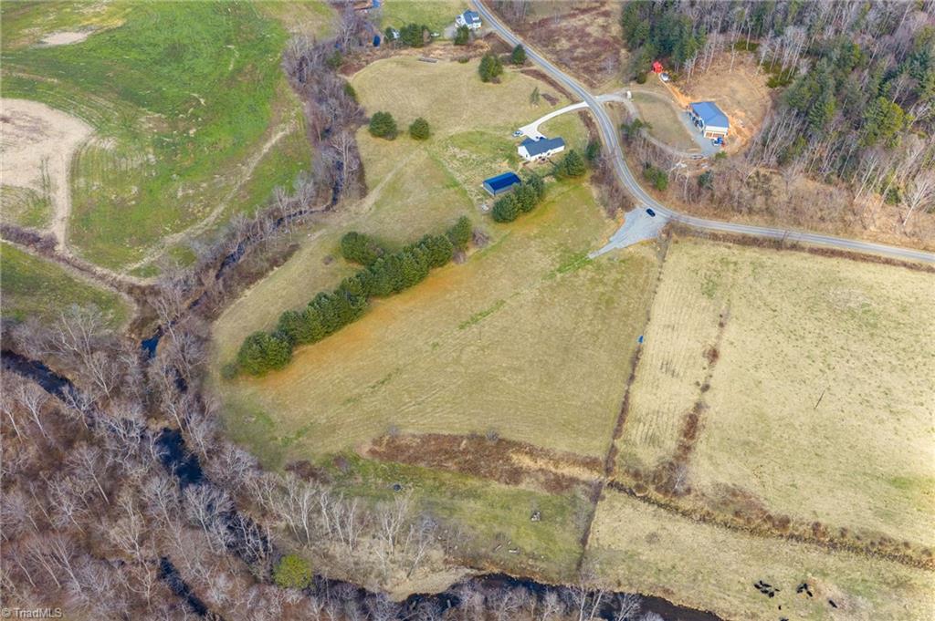 8000 Longbottom Road Hays, NC 28635 - Photo 2 of 6