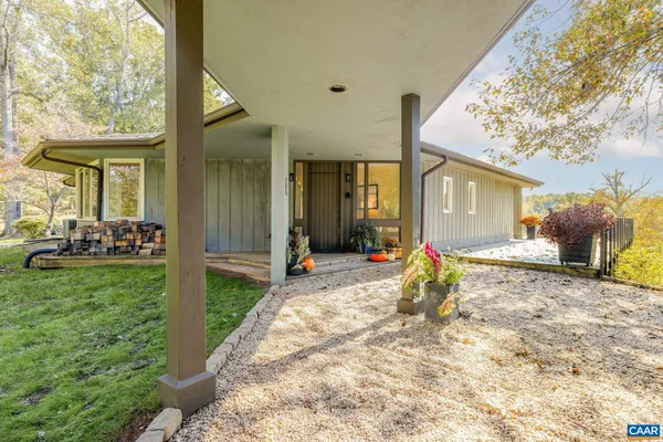 $1,850,000 | 5498 Wyant Lane, Charlottesville, VA 22903