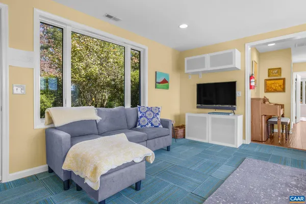 $1,850,000 | 5498 Wyant Lane, Charlottesville, VA 22903