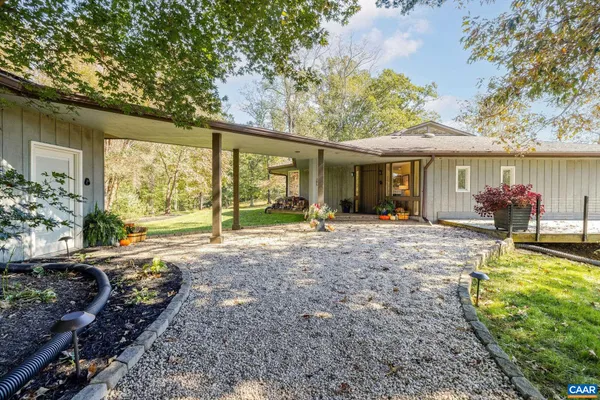 $1,850,000 | 5498 Wyant Lane, Charlottesville, VA 22903