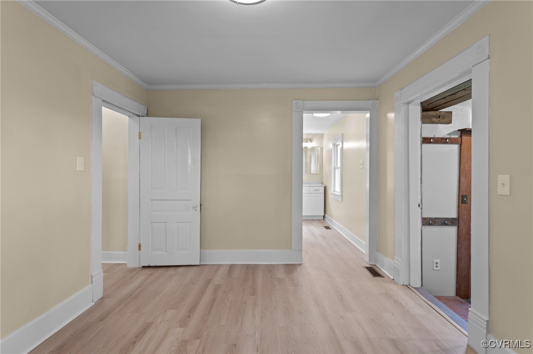 1413 First Rock Road Prospect, VA 23960 - Photo 21 of 50 First floor primaty with sitting room on the right