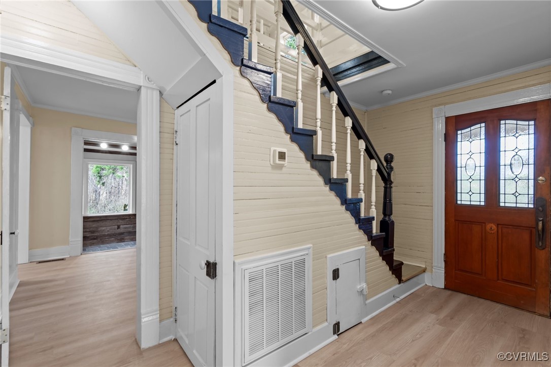 1413 First Rock Road Prospect, VA 23960 - Photo 3 of 50 Come on in!