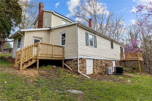 $264,500 | 1413 First Rock Road, Prospect, VA 23960