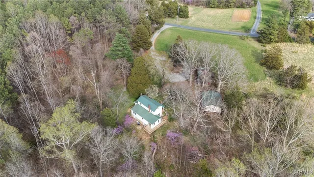 $264,500 | 1413 First Rock Road, Prospect, VA 23960