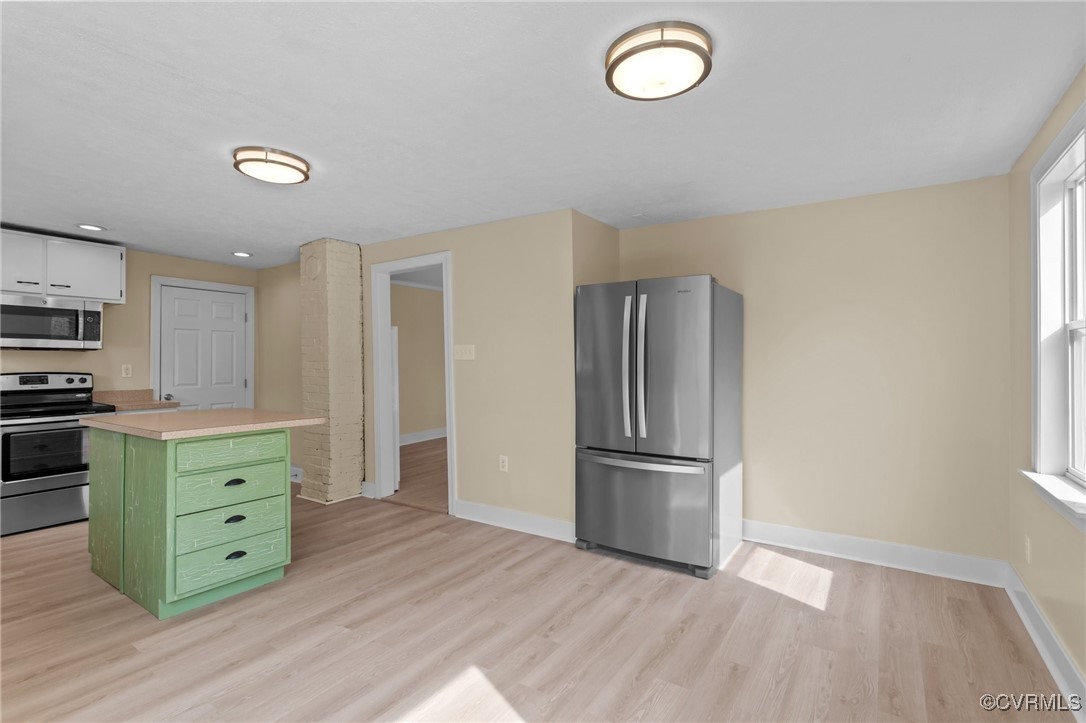 1413 First Rock Road Prospect, VA 23960 - Photo 9 of 50 All appliances stay! Large eating area within the