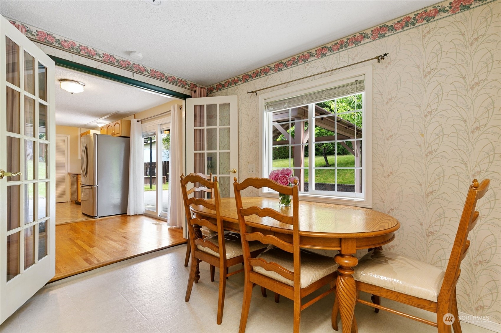 5409 Seahurst Avenue Everett, WA 98203 - Photo 13 of 26 a dining room with furniture and window