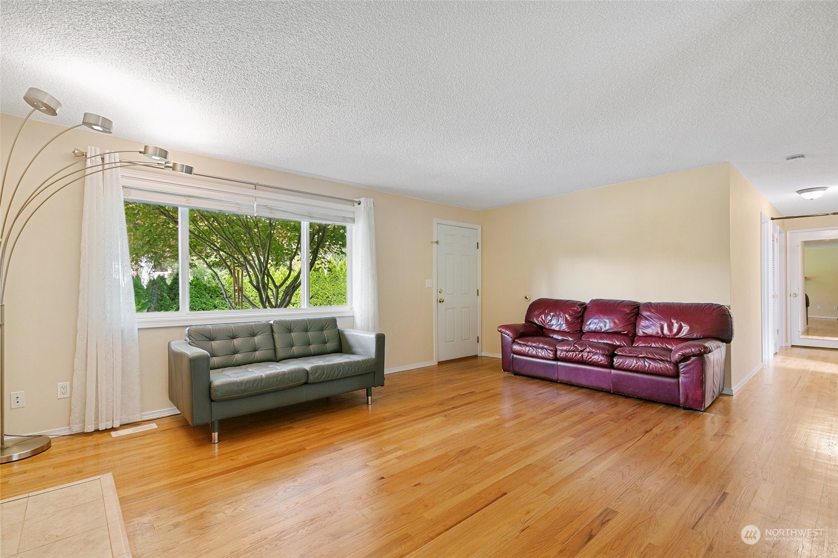 5409 Seahurst Avenue Everett, WA 98203 - Photo 6 of 26 a living room with furniture and a large window