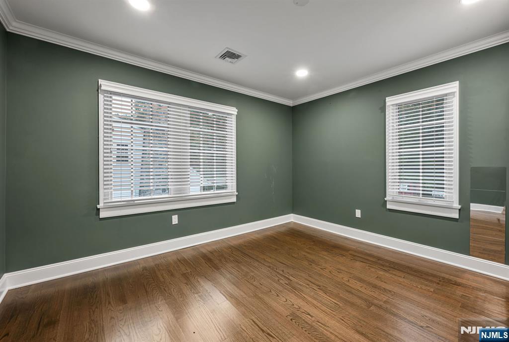 97 California Street Ridgewood, NJ 07450 - Photo 27 of 45 Gallery Image 27