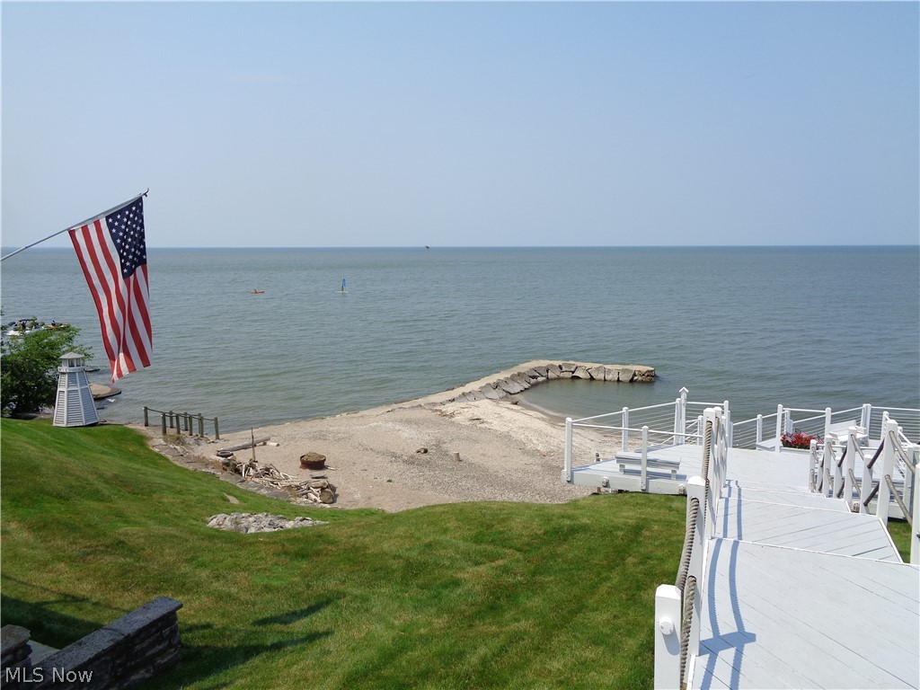 4611 Cleveland Road East, Unit 922 Huron, OH 44839 - Photo 3 of 34 Common area to Lake Erie with beach access.