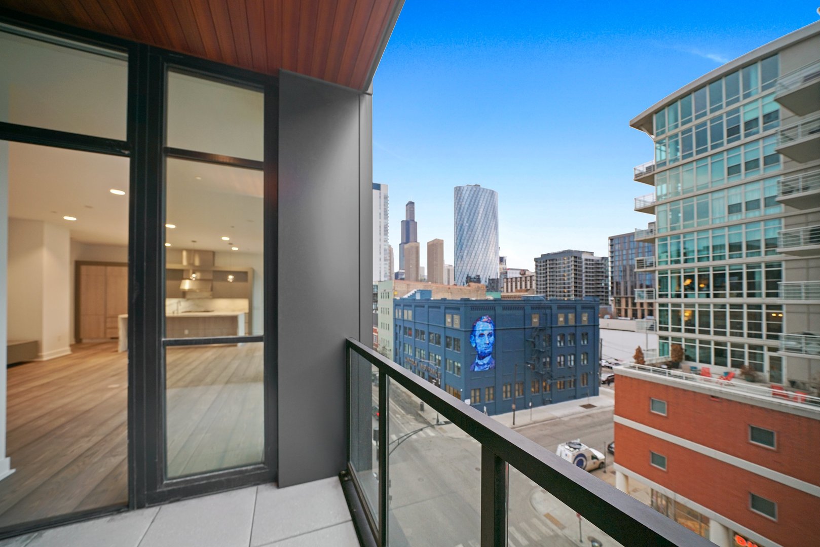 900 West Washington Boulevard, Unit 504 Chicago, IL 60607 - Photo 13 of 28 a view of a balcony with city view