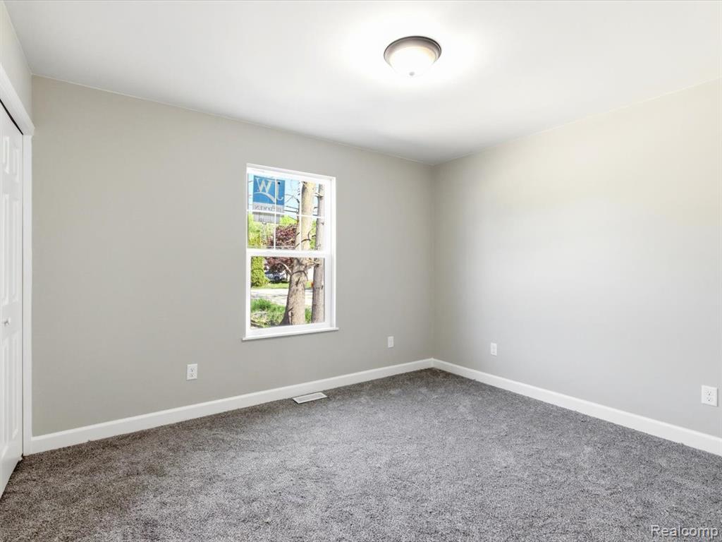 2921 Beach Road Port Huron, MI 48060 - Photo 22 of 29