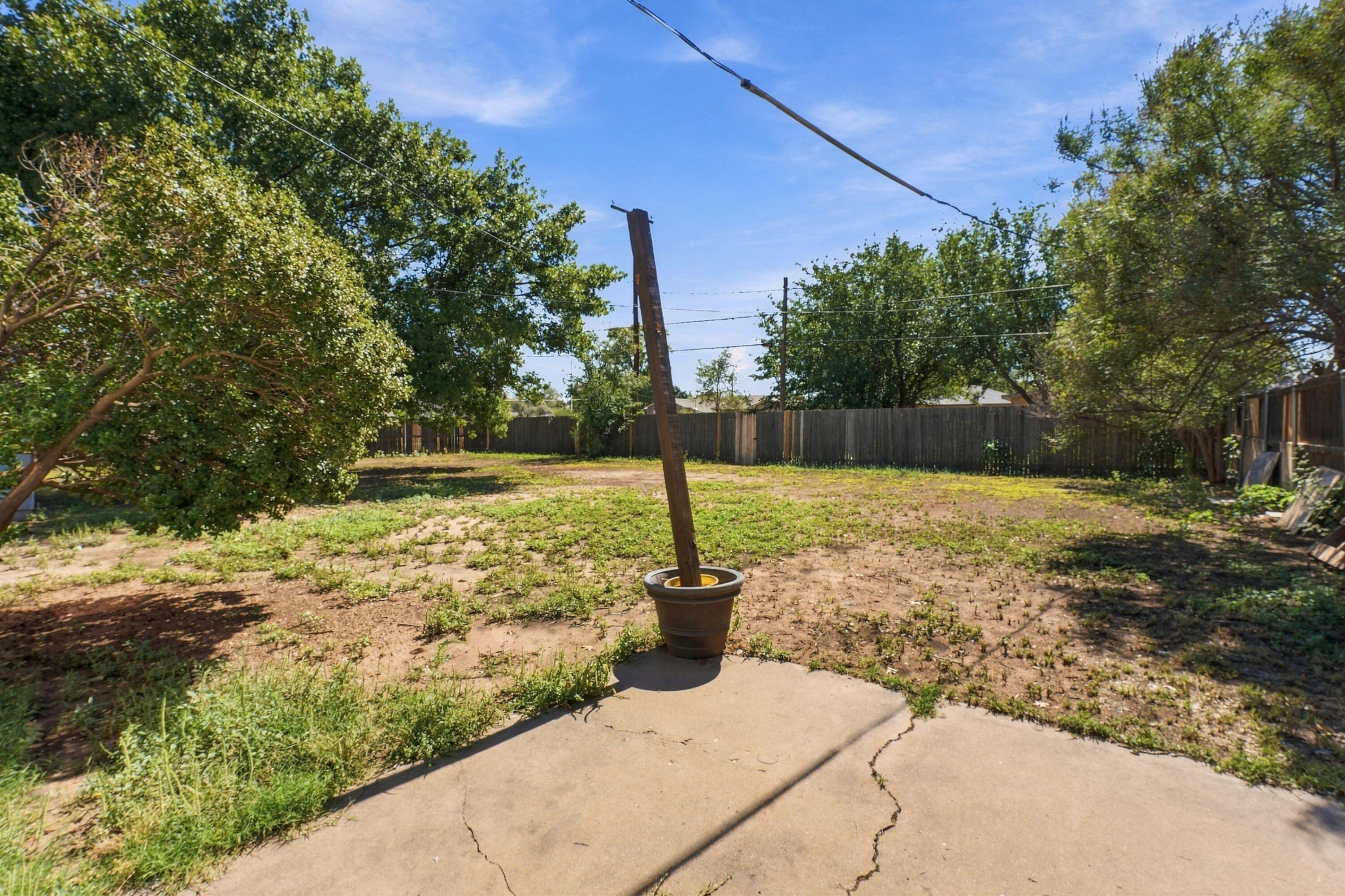 3405 29th Street Lubbock, TX 79410 - Photo 20 of 28 DSC03420