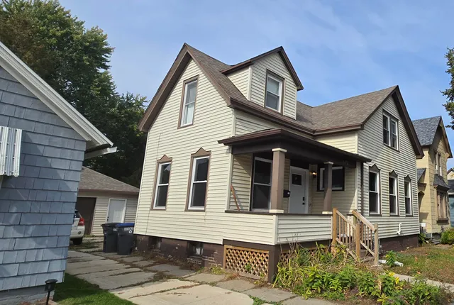 $265,000 | 1602 North 8th Street, Sheboygan, WI 53081