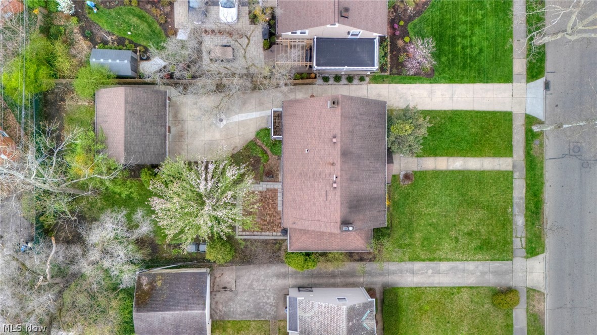 2914 Chadbourne Road Cleveland, OH 44120 - Photo 47 of 48 View of drone / aerial view
