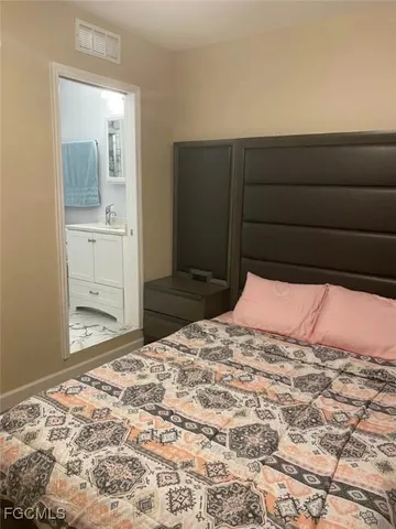 $1,300 | 5230 32nd Avenue Southwest, Naples, FL 34116