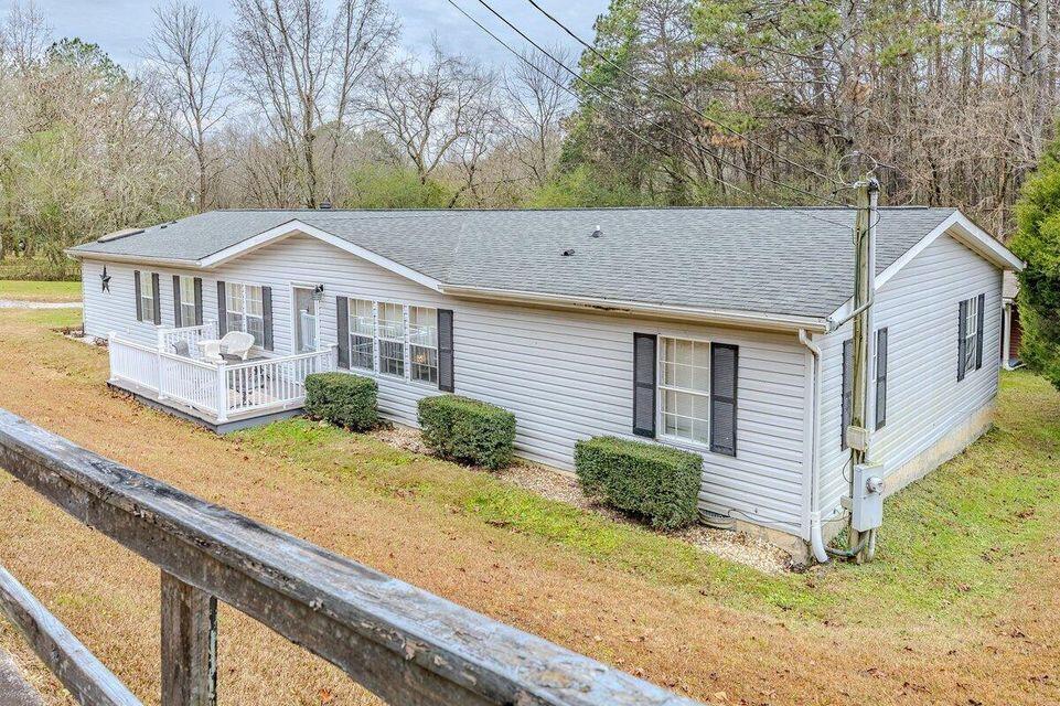 357 Rabbit Valley Road Northwest Cleveland, TN 37312 - Photo 5 of 48 20251208134534089110000000-o