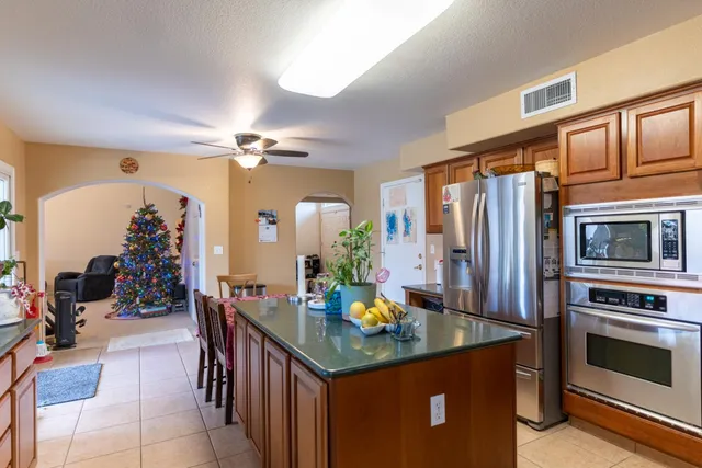 $565,000 | 481 Malibu Drive, Coalinga, CA 93210