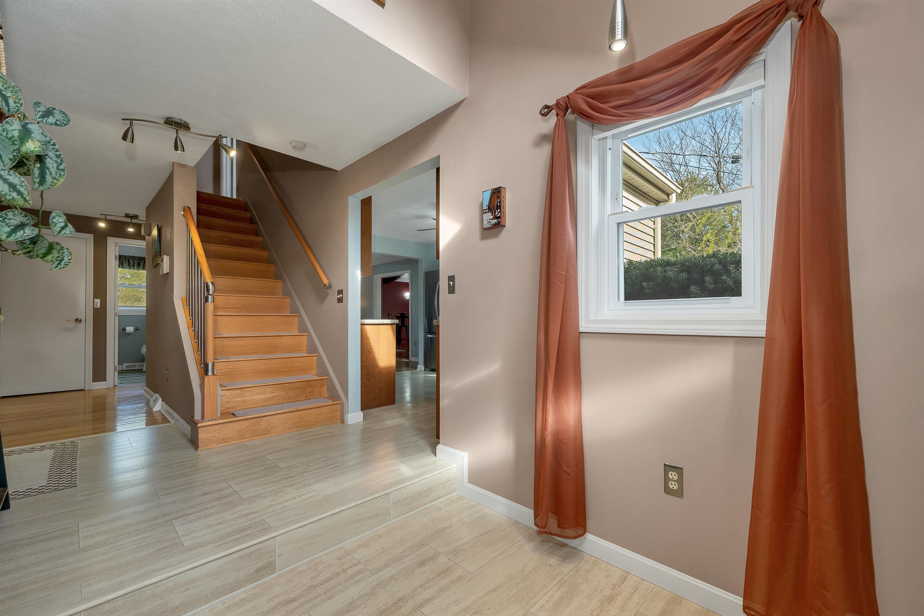 23 Woodward Road Merrimack, NH 03054 - Photo 7 of 55 Gallery Image 7