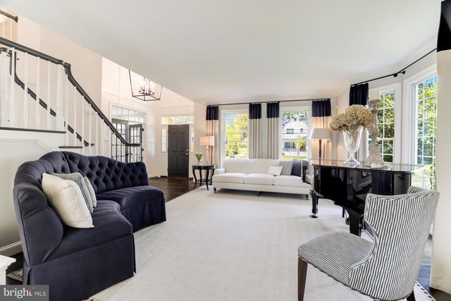 $2,500,000 | 1412 Kurtz Road, McLean, VA 22101