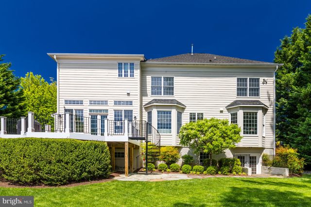 $2,500,000 | 1412 Kurtz Road, McLean, VA 22101