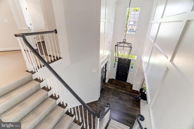 $2,500,000 | 1412 Kurtz Road, McLean, VA 22101