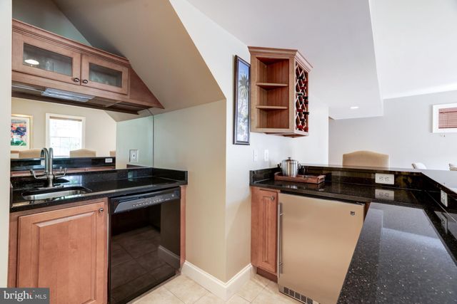 $2,500,000 | 1412 Kurtz Road, McLean, VA 22101