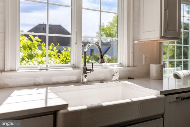 $2,500,000 | 1412 Kurtz Road, McLean, VA 22101