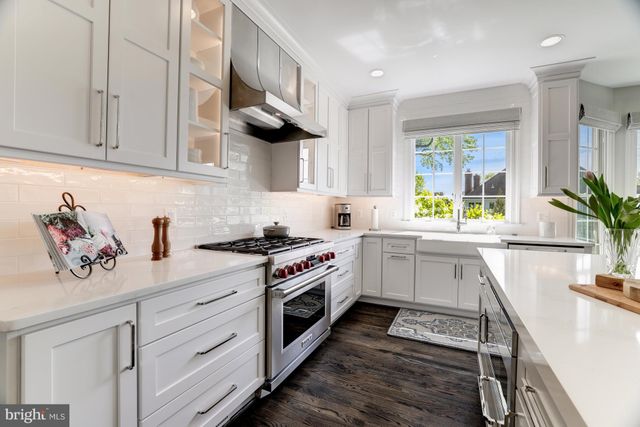 $2,500,000 | 1412 Kurtz Road, McLean, VA 22101