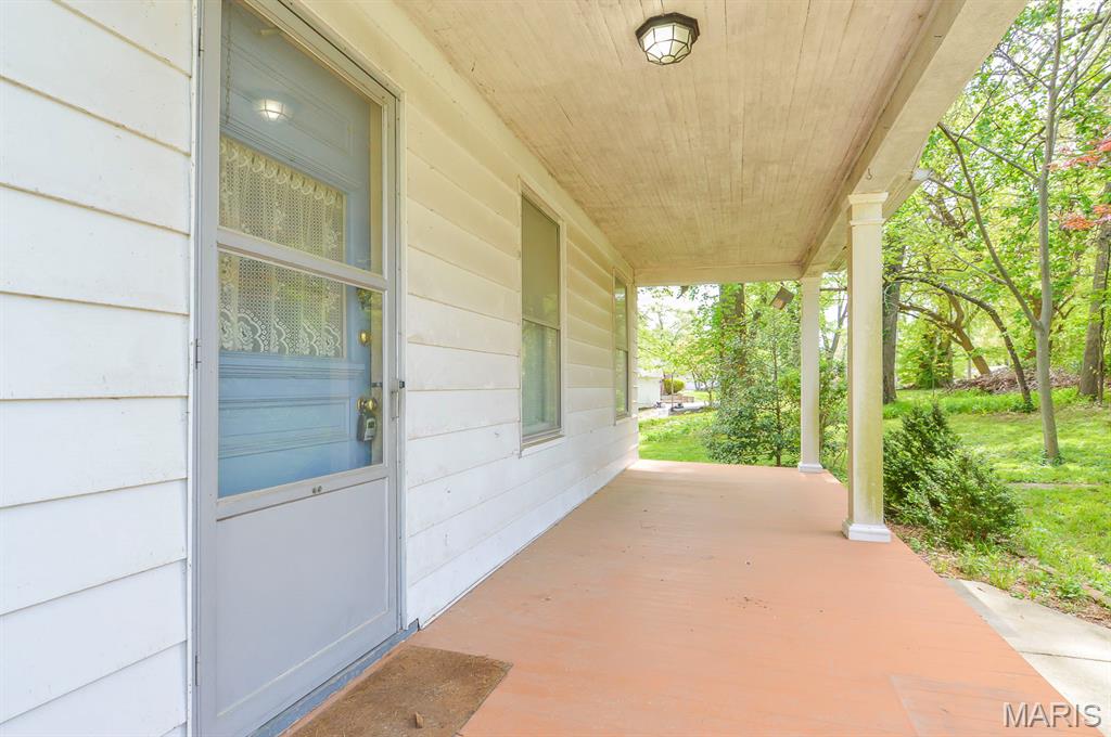 2387 Alby Street Alton, IL 62002 - Photo 7 of 33