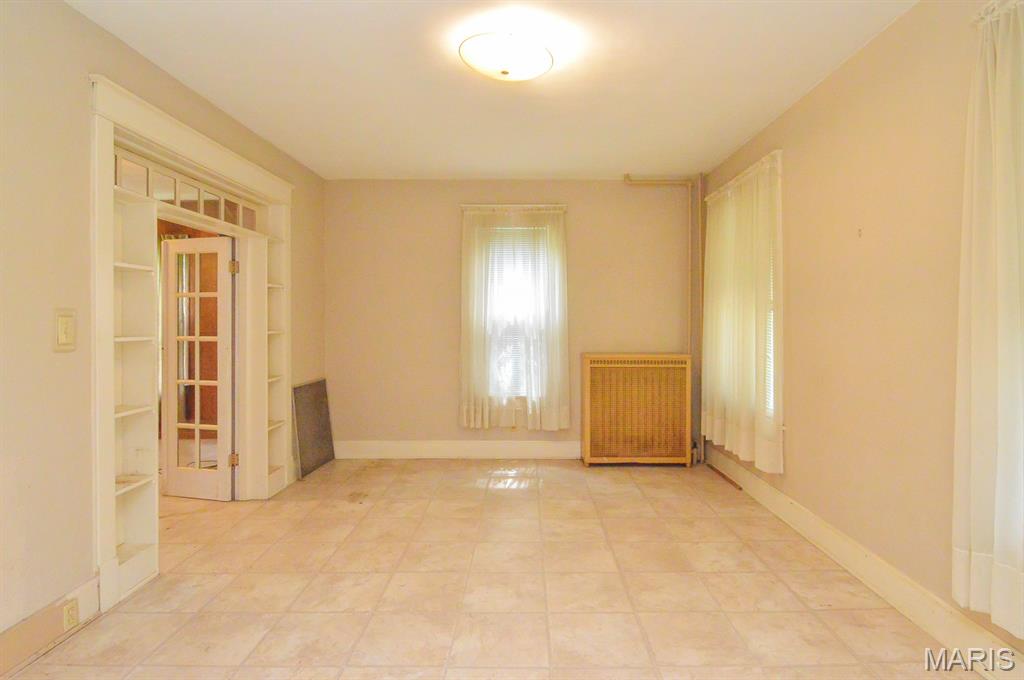 2387 Alby Street Alton, IL 62002 - Photo 10 of 33