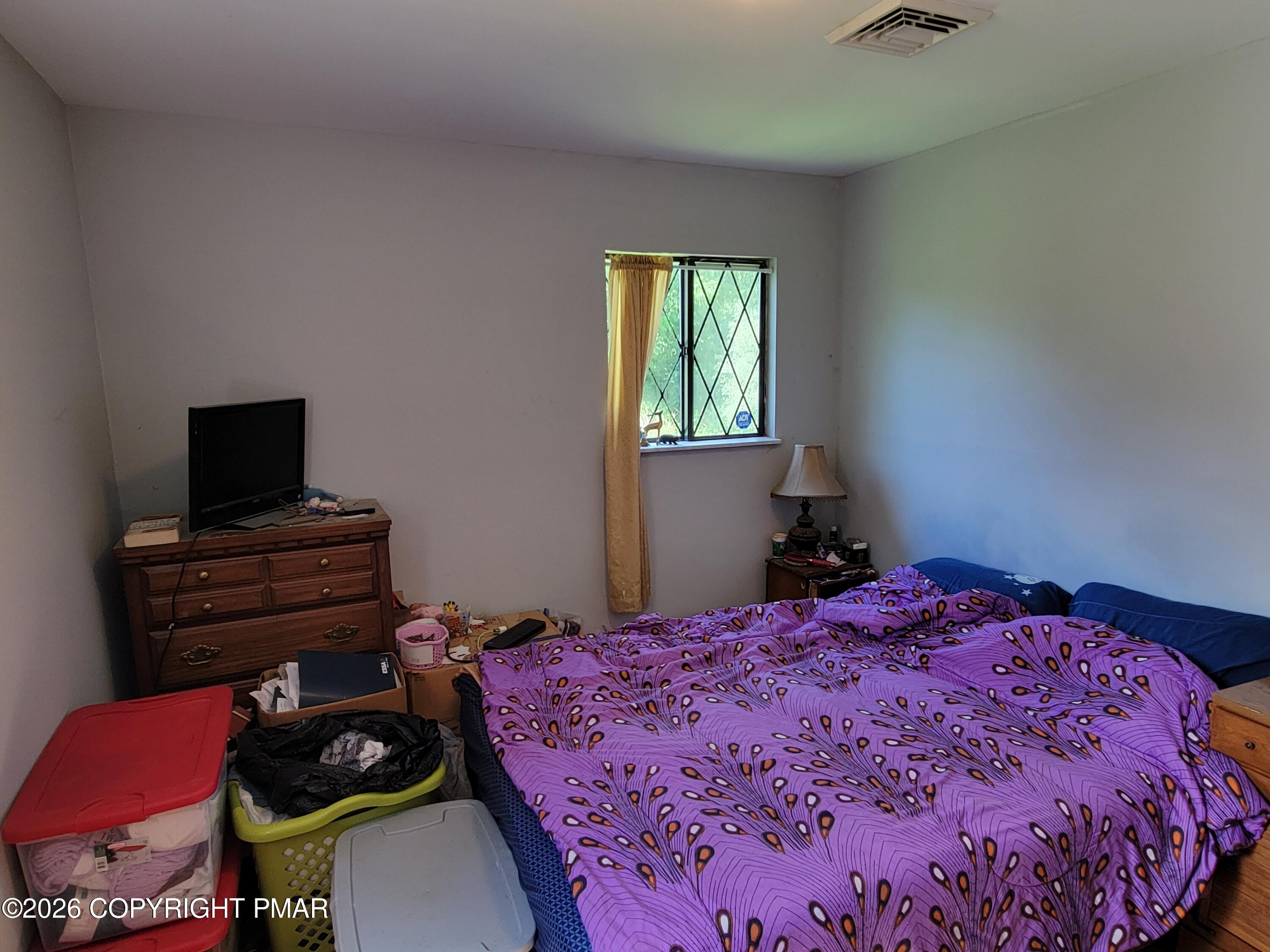 2631 Mountain Road Stroudsburg, PA 18360 - Photo 21 of 41 Bedroom