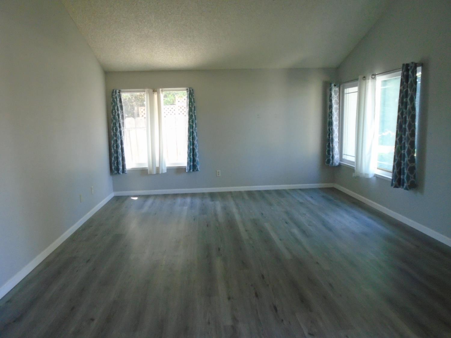 3316 Mesquite Way Modesto, CA 95355 - Photo 13 of 52