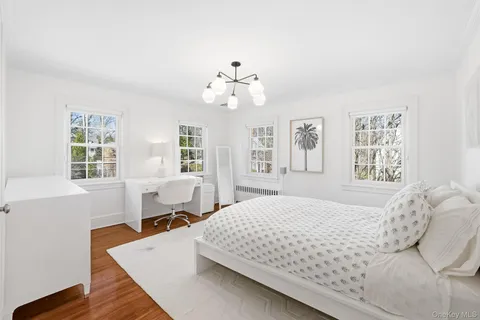 $2,195,000 | 120 Brite Avenue, Scarsdale, NY 10583