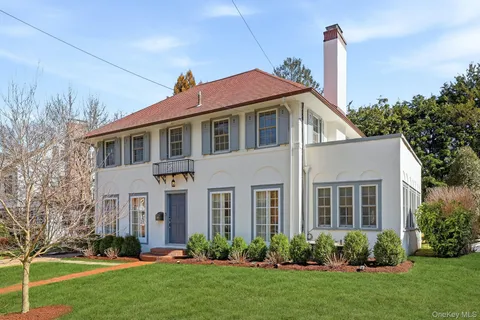 $2,195,000 | 120 Brite Avenue, Scarsdale, NY 10583