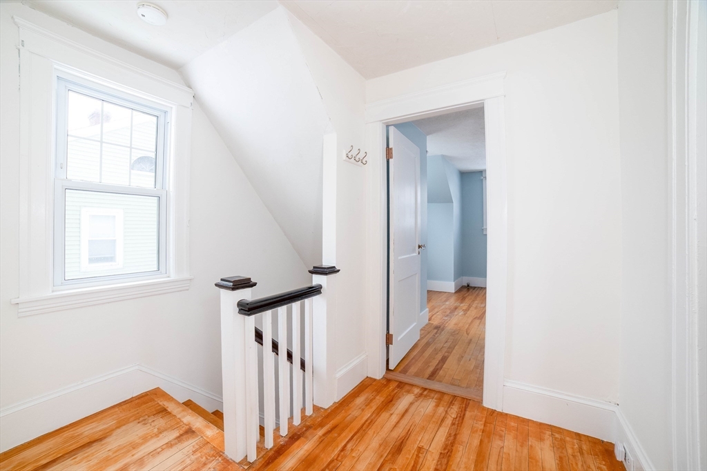 110 Beverly Road Worcester, MA 01605 - Photo 17 of 26
